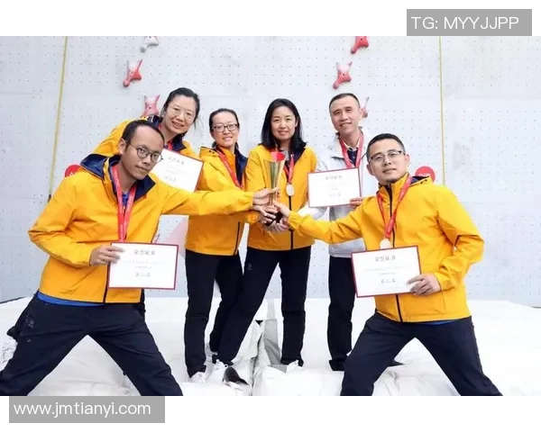 南京攀岩队在全国团队协作排行榜中荣获第十名展现出色团队精神与实力